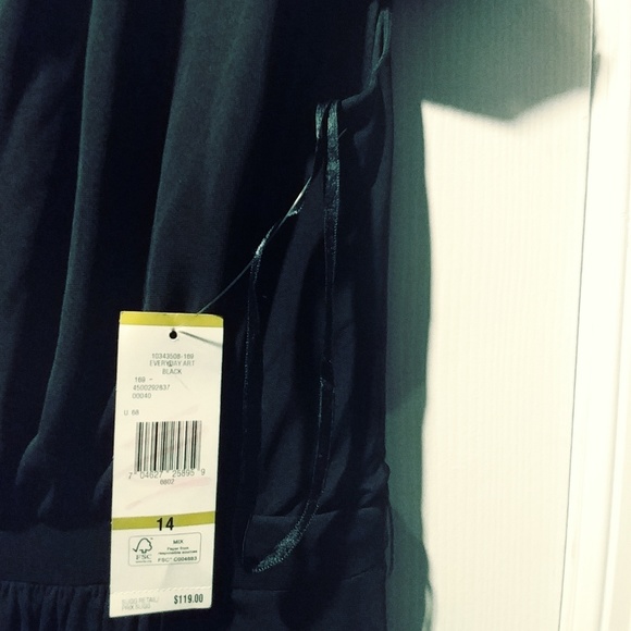 Evan-Picone Mini Dress(Black) - Picture 3 of 7